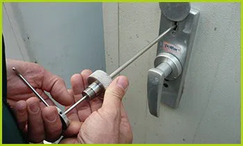 Expert Locksmith Services New Rochelle, NY 914-801-1180 Expert Locksmith Services New Rochelle, NY 914-801-1180 - 15-emergency-locksmiths
